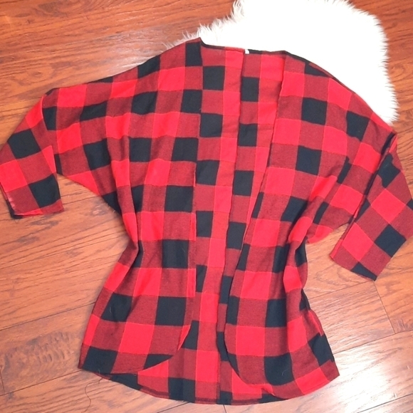 Boutique Sweaters - Buffalo Check Dolman Brushed Flannel Open front Cardigan